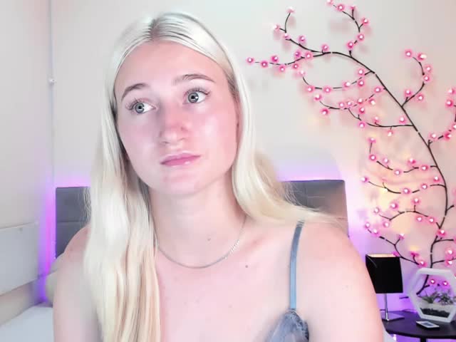 HollyTaillor Adult Chat August 7, 2025