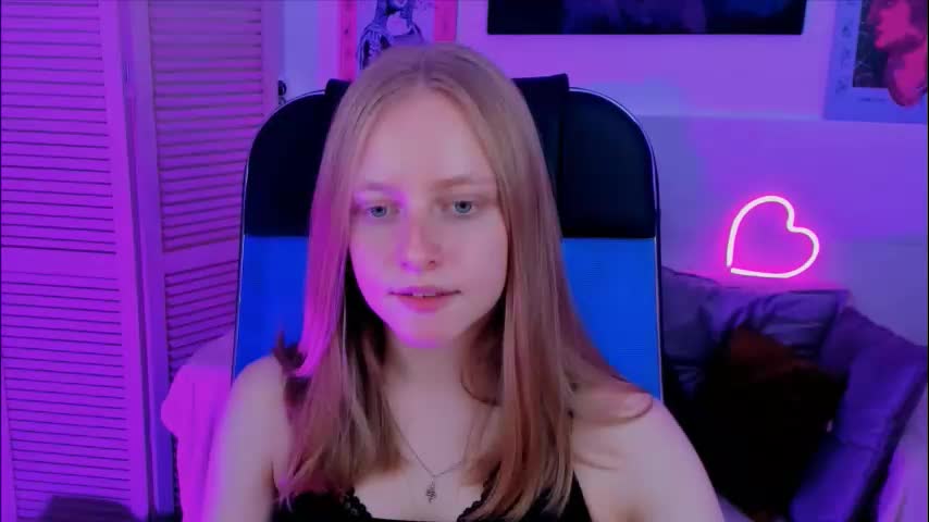 lunawiinters Adult Chat August 7, 2025