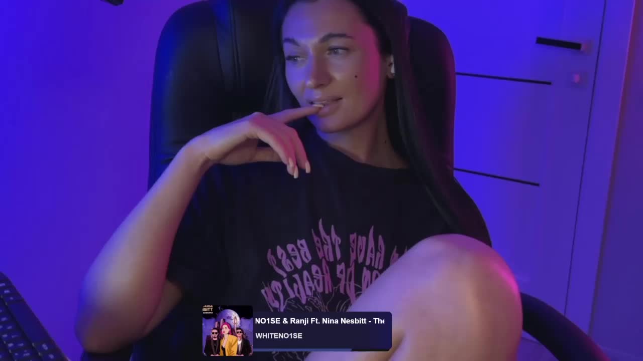 _UkRaiNo4Ka_ Adult Chat August 7, 2025