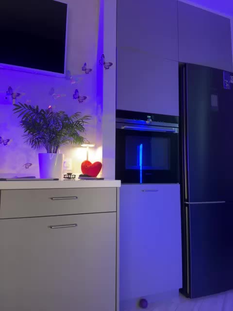 -TATUHA- Adult Chat August 8, 2025