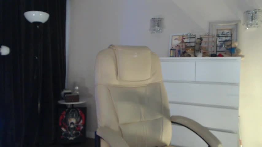 Realia Adult Chat August 8, 2025