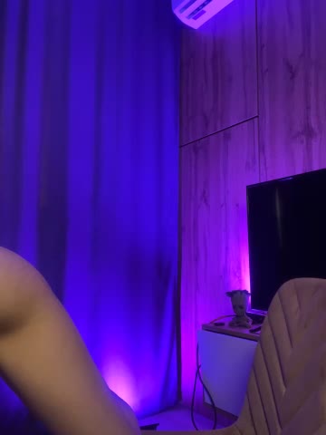 Bunnyhollie Adult Chat August 8, 2025