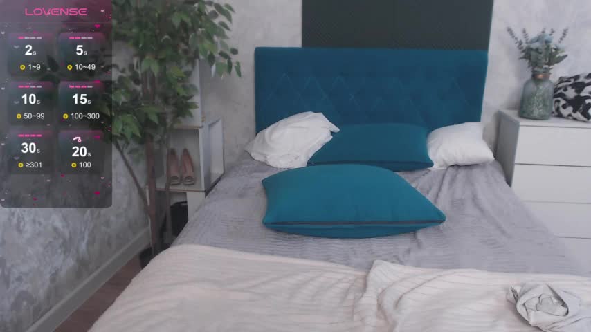 JennyyHot Adult Chat August 8, 2025