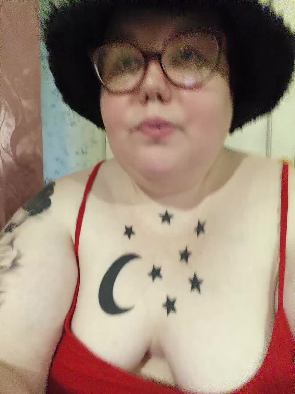 Svetlanka86 Adult Chat August 8, 2025