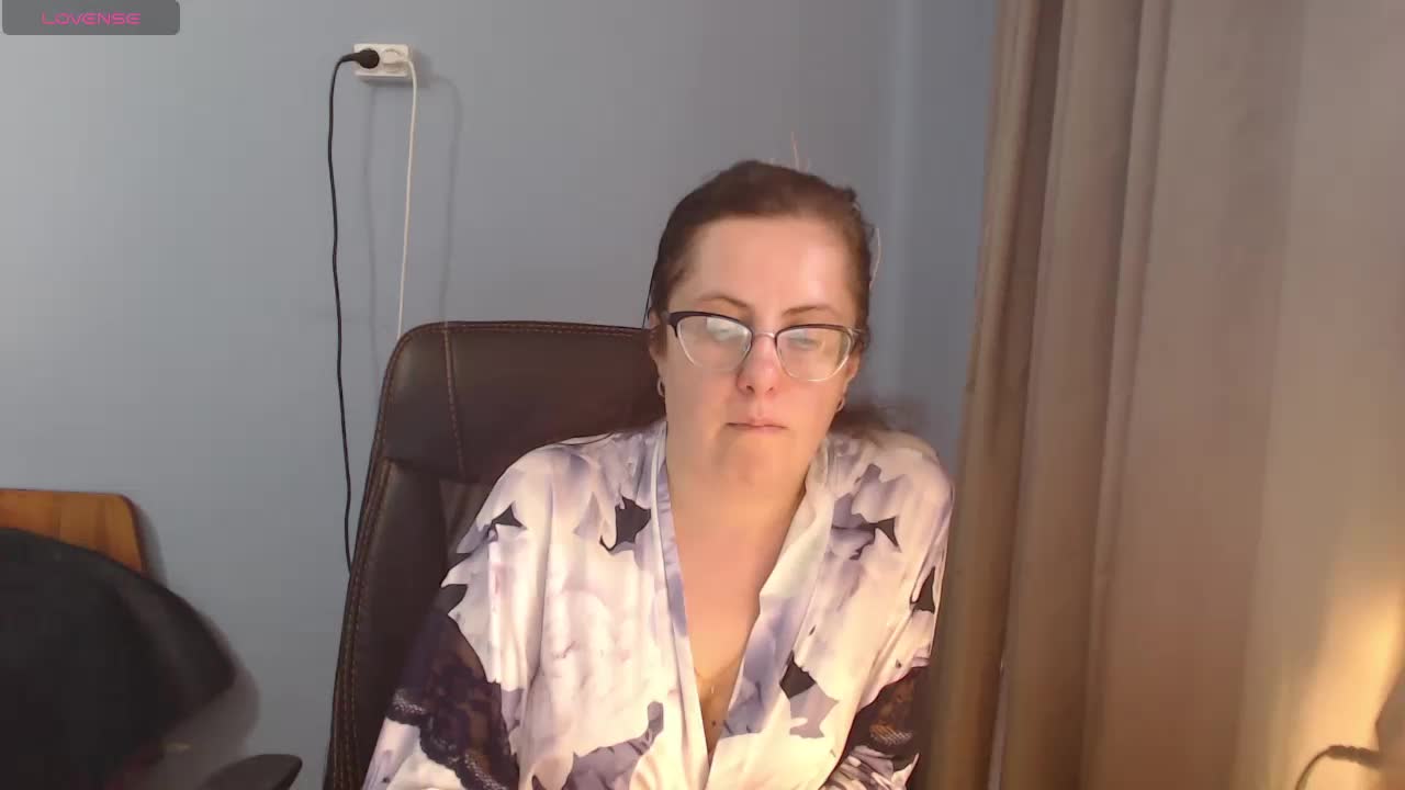 mandarinka28 Adult Chat August 8, 2025