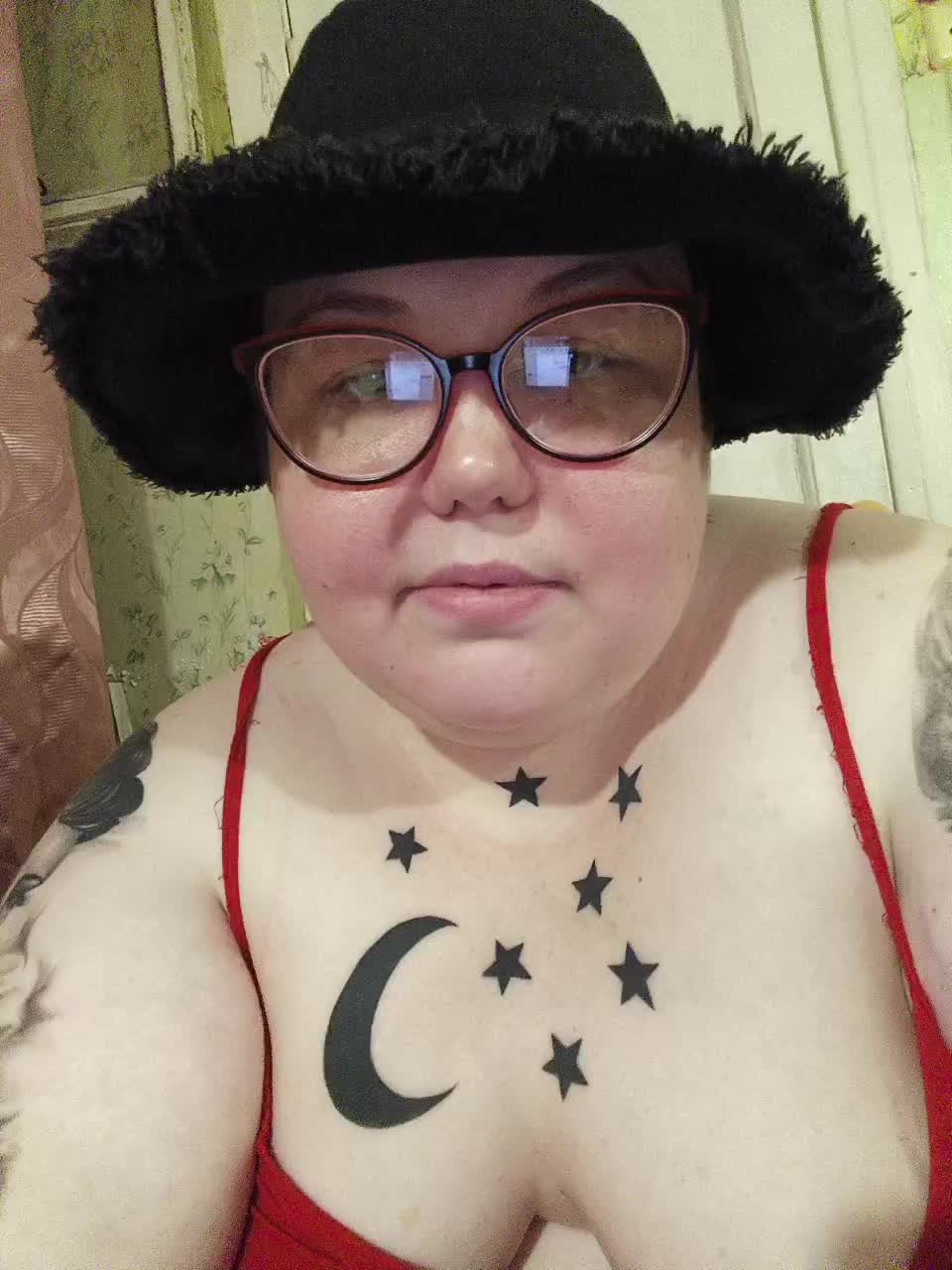 Svetlanka86 Adult Chat August 8, 2025