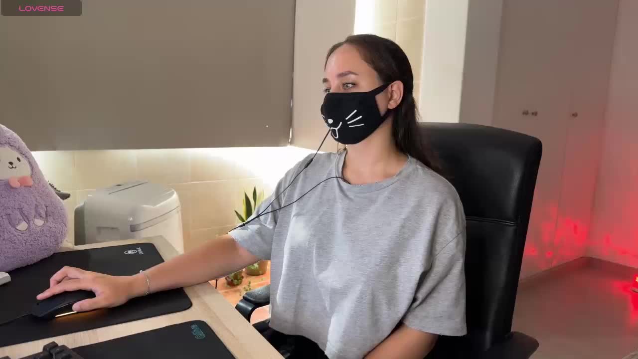 YourSweetPeach Adult Chat August 8, 2025