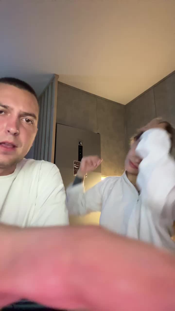 QueenKing Adult Chat August 8, 2025