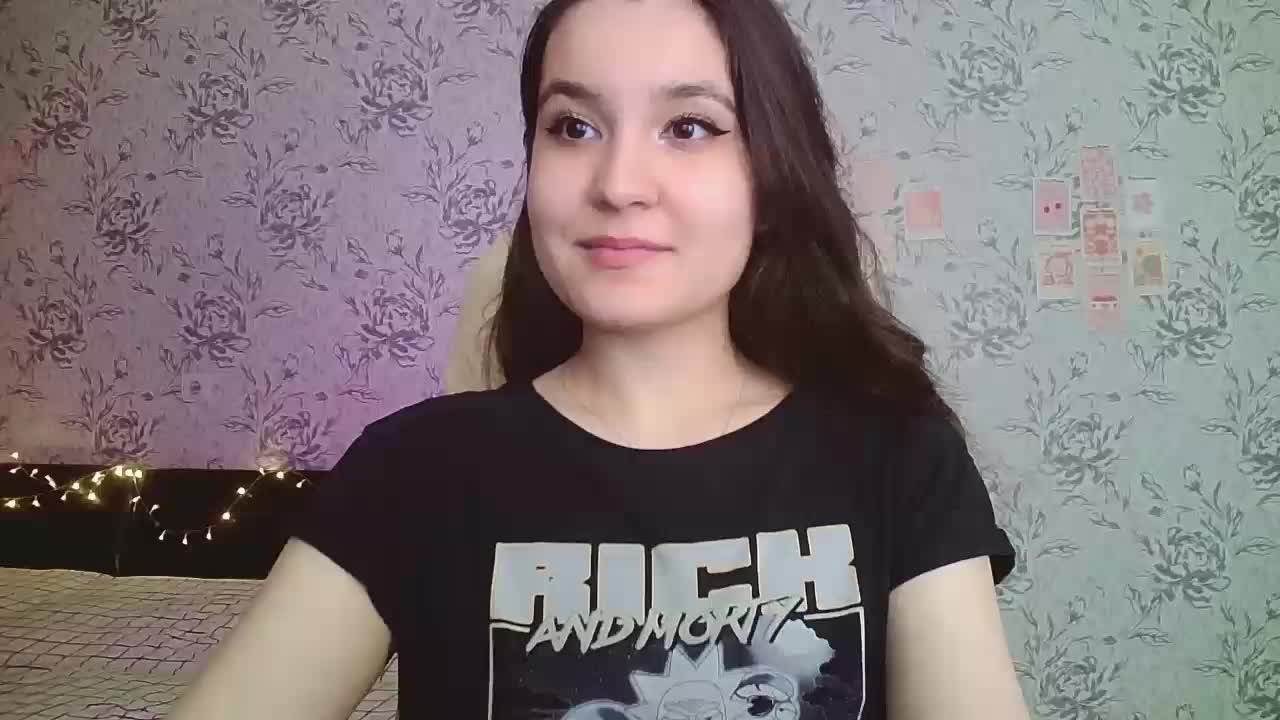 annie-fleur Adult Chat August 8, 2025