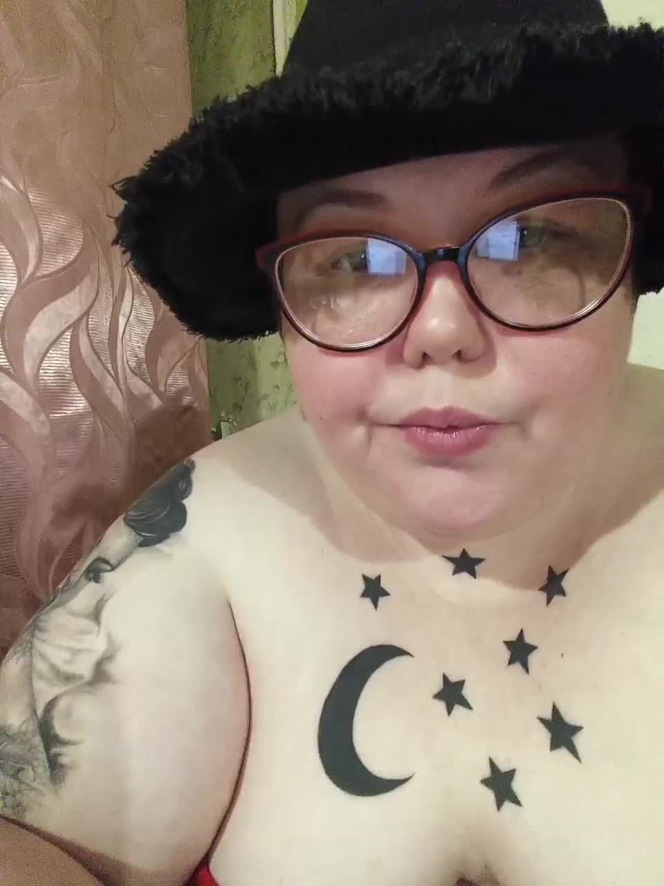 Svetlanka86 Adult Chat August 8, 2025