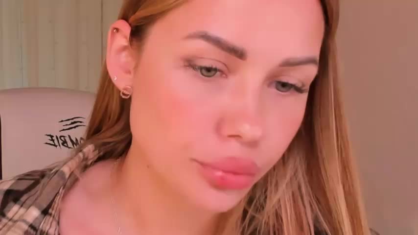 Roxana_Wet_ Adult Chat August 8, 2025