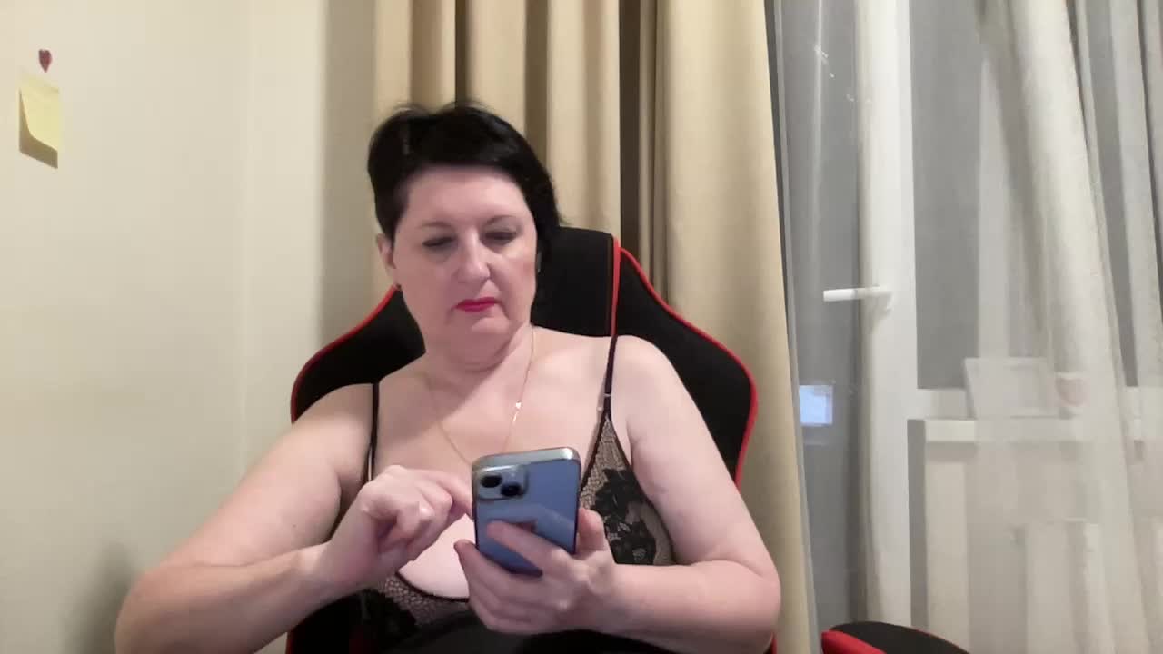 HotMilfPussy Adult Chat August 8, 2025