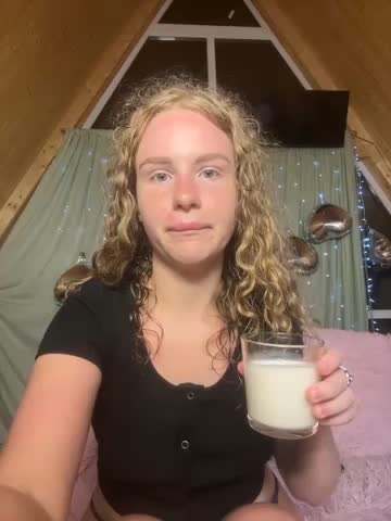 nemesidaM Adult Chat August 8, 2025