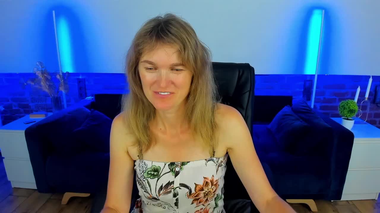 Annabel-xxx Adult Chat August 8, 2025