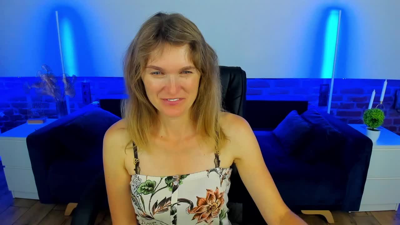 Annabel-xxx Adult Chat August 8, 2025