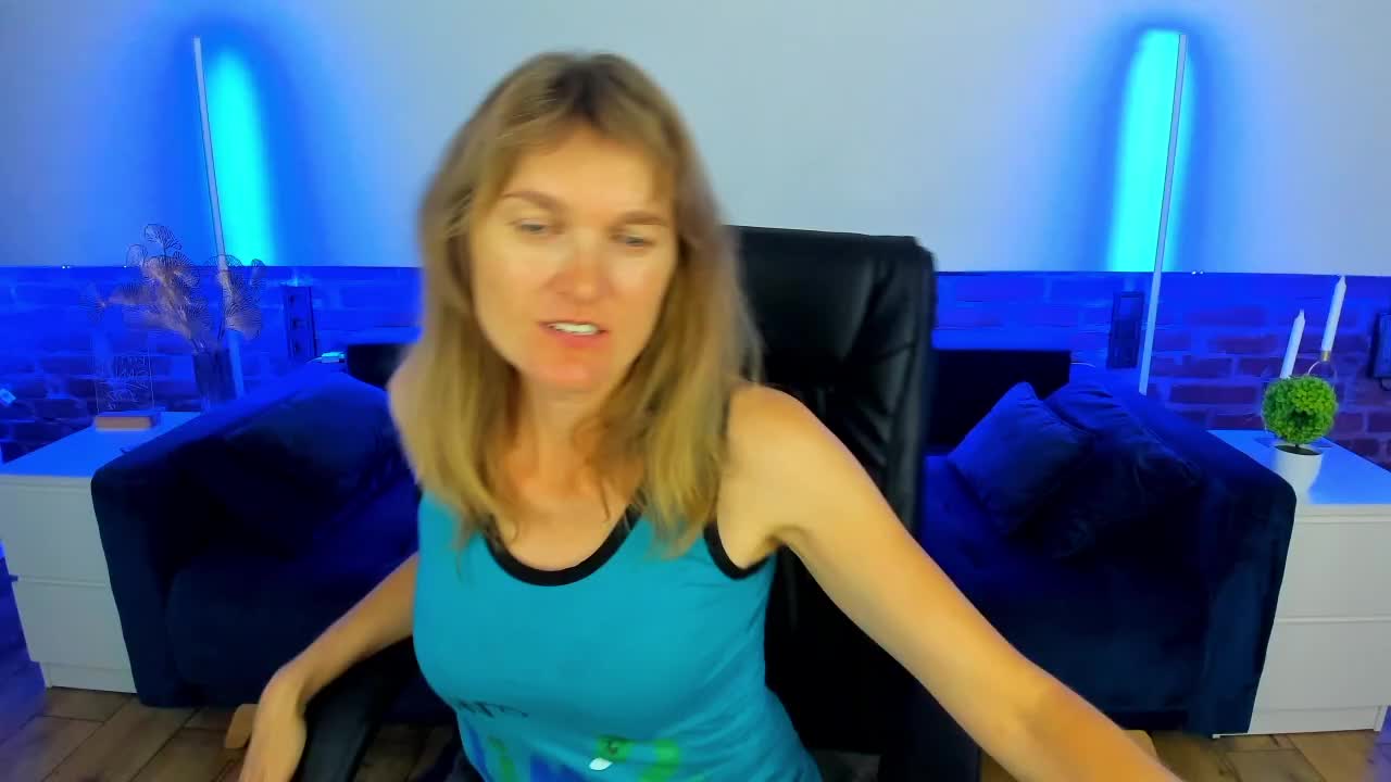 Annabel-xxx Adult Chat August 8, 2025