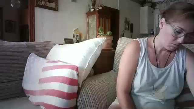 lolahueso Adult Chat August 7, 2025