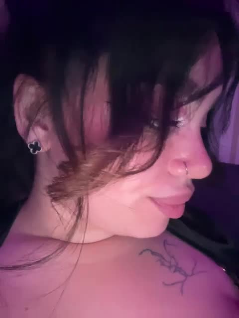 _Strelitzia_ Adult Chat August 8, 2025