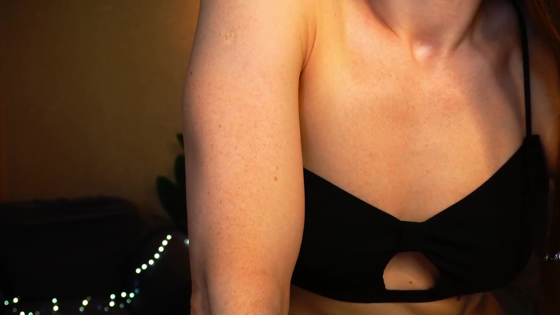 AnitaVon Adult Chat August 8, 2025