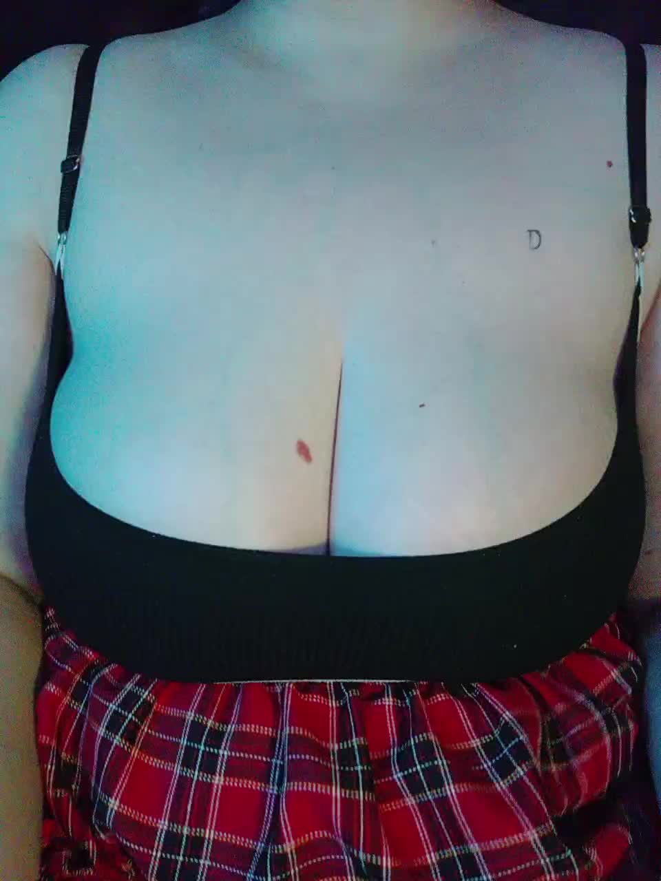 Ali_na Adult Chat August 8, 2025