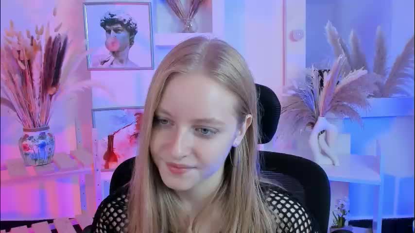 lunawiinters Adult Chat August 8, 2025