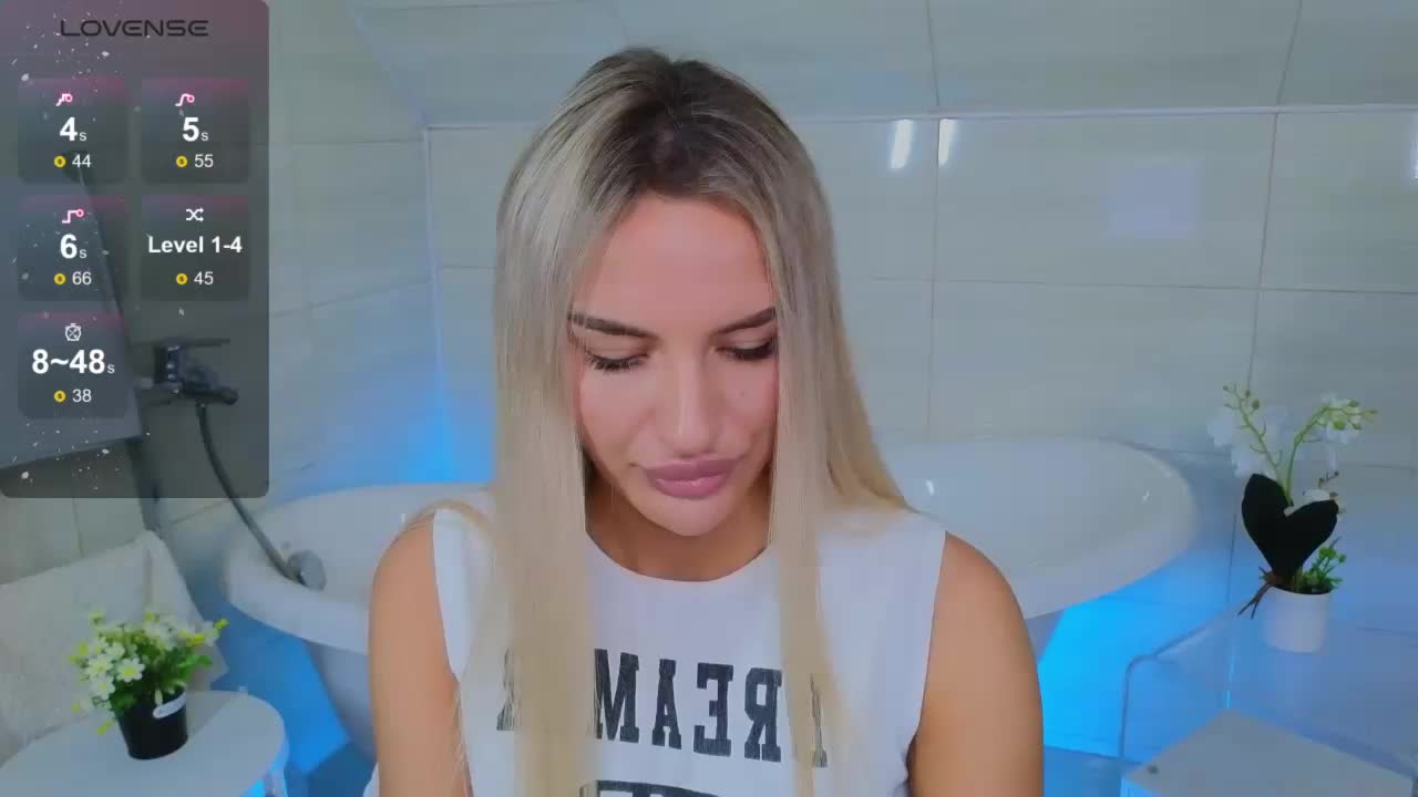 LeilaFlower Adult Chat August 8, 2025