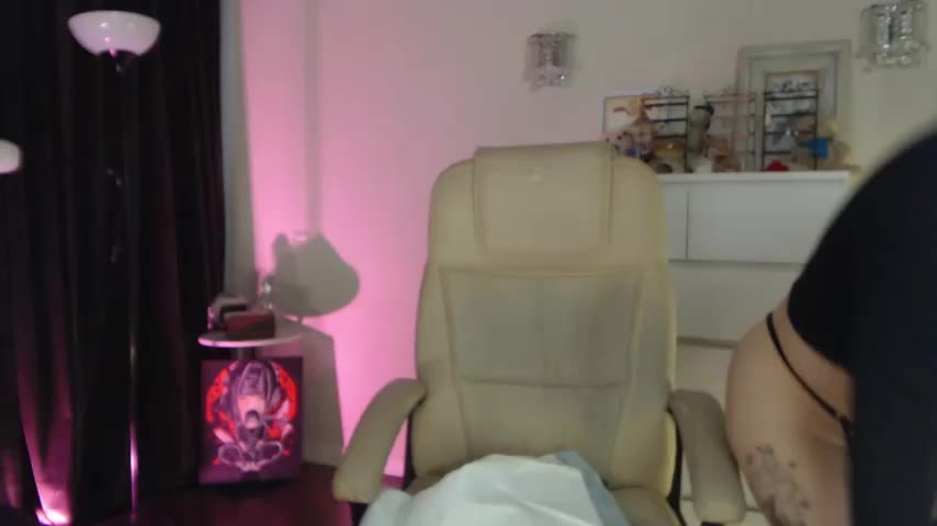 Realia Adult Chat August 8, 2025