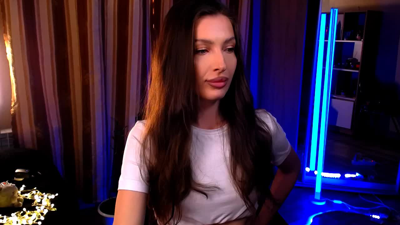 LauraBess Adult Chat August 8, 2025