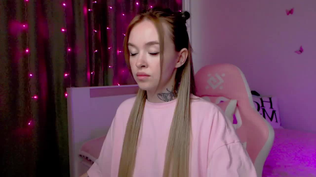 NaughtyMable Adult Chat August 8, 2025