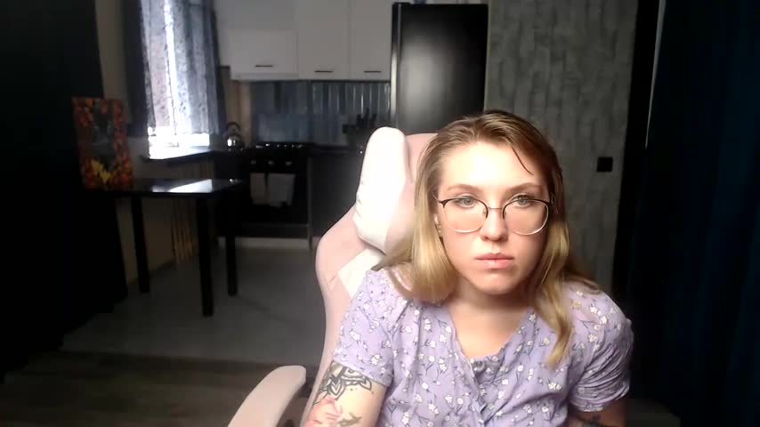 Reginasmilee Adult Chat August 8, 2025