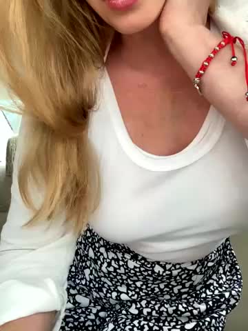 Lady__Maria Adult Chat August 8, 2025