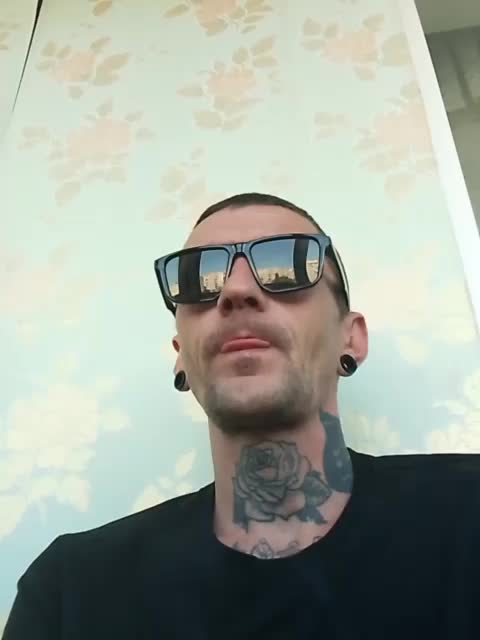 phoenixxx_4 Adult Chat August 8, 2025