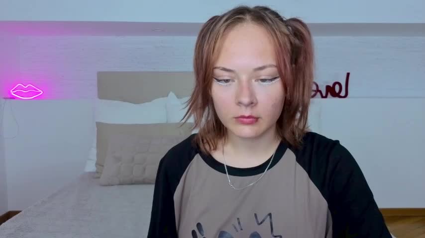 Little_fox1_ Adult Chat August 8, 2025