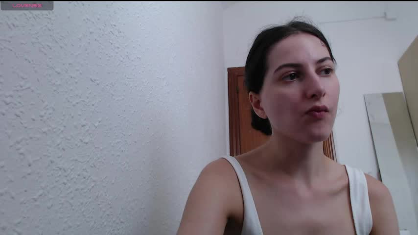 _Hot_Lady_ Adult Chat August 8, 2025