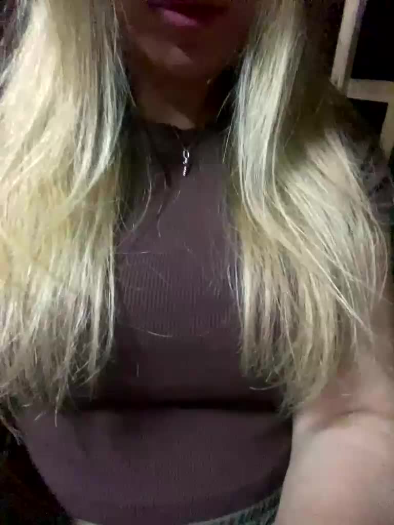 JULIE21 Adult Chat August 8, 2025