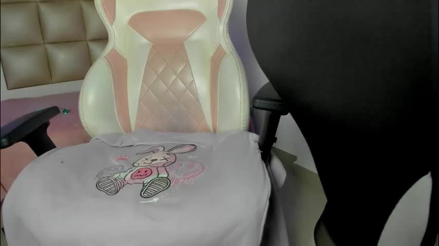 jadeestudios Adult Chat August 9, 2025