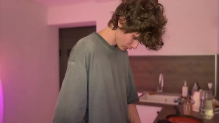 di_n_alex Adult Chat August 8, 2025