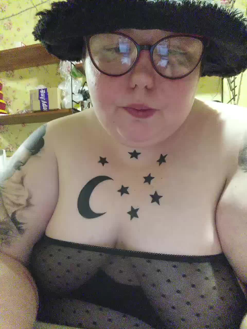 Svetlanka86 Adult Chat August 9, 2025