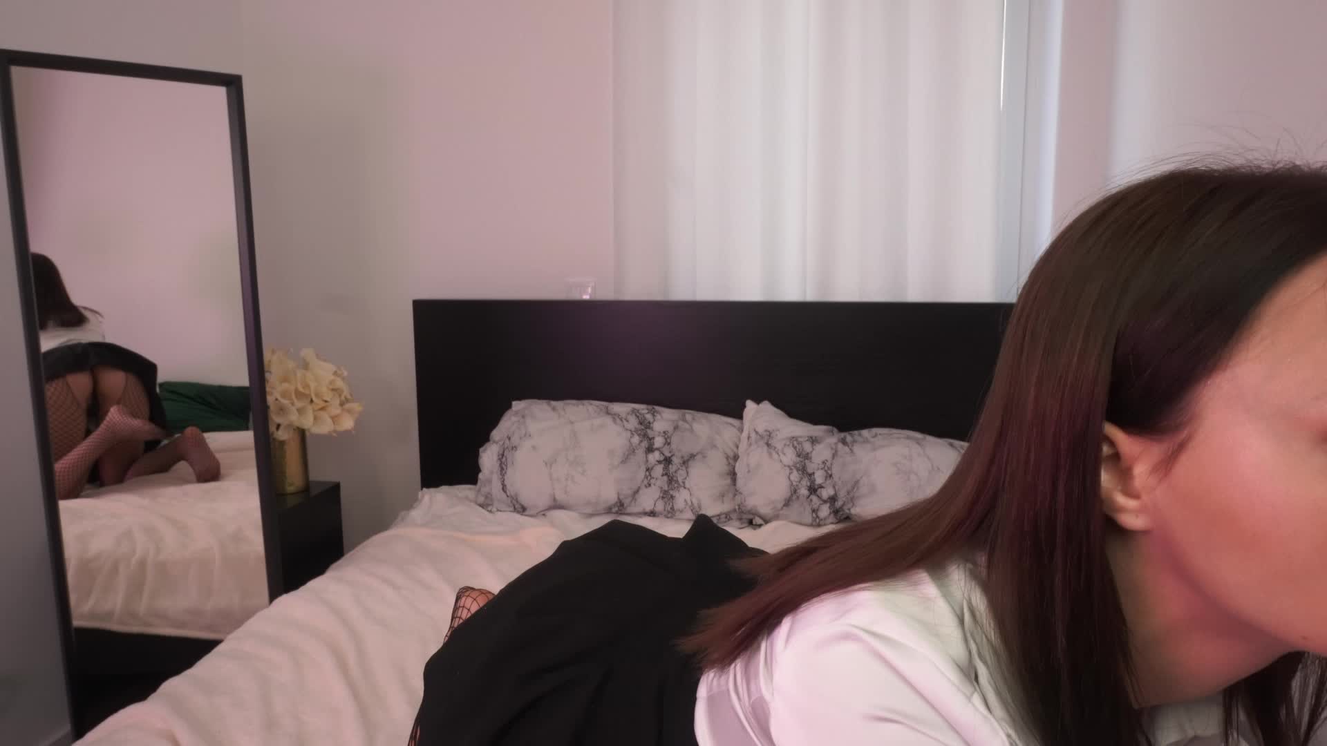 VivienneLove Adult Chat August 9, 2025