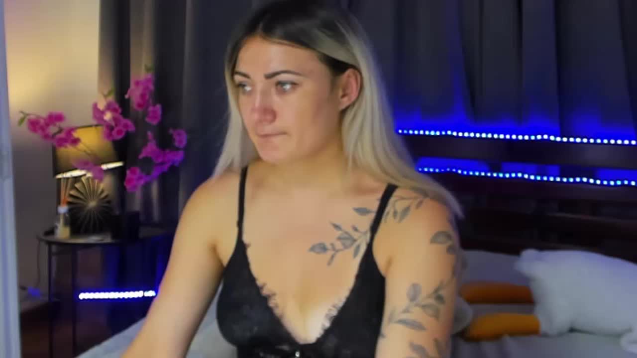 MikkiShows Adult Chat August 9, 2025