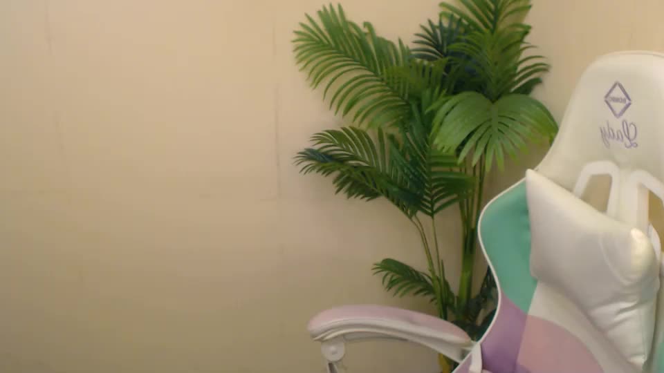 vivien_leight Adult Chat August 9, 2025