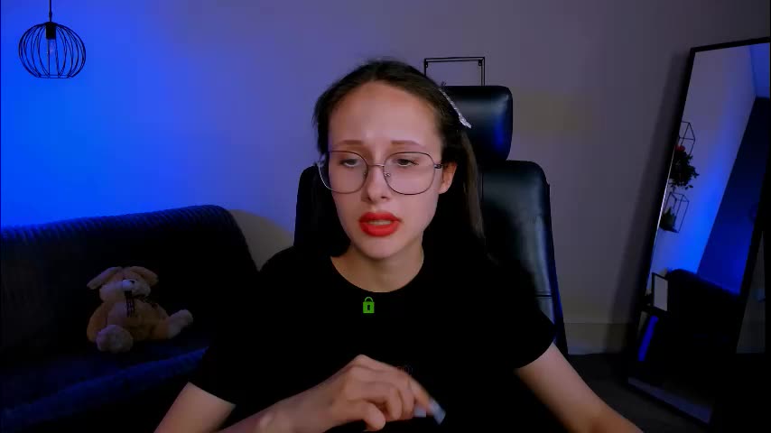 mona_cloud Adult Chat August 8, 2025