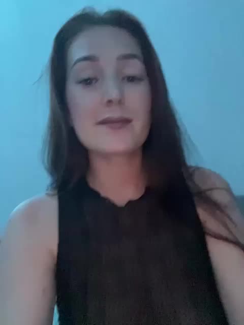 KARAMELKA25 Adult Chat August 9, 2025