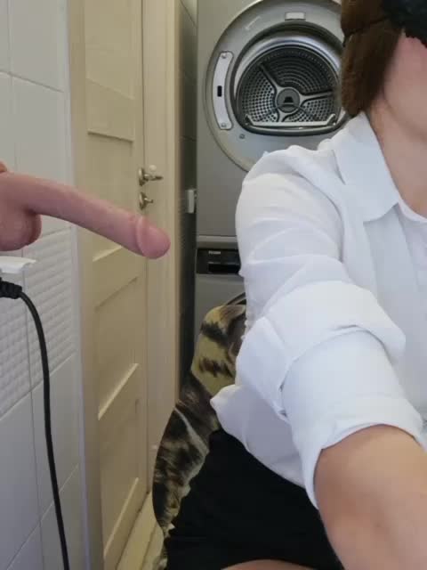 Young-MILF Adult Chat August 9, 2025