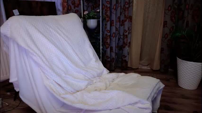 crissy_love Adult Chat August 9, 2025