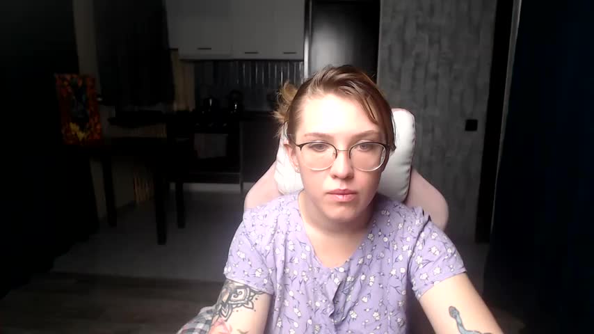 Reginasmilee Adult Chat August 9, 2025