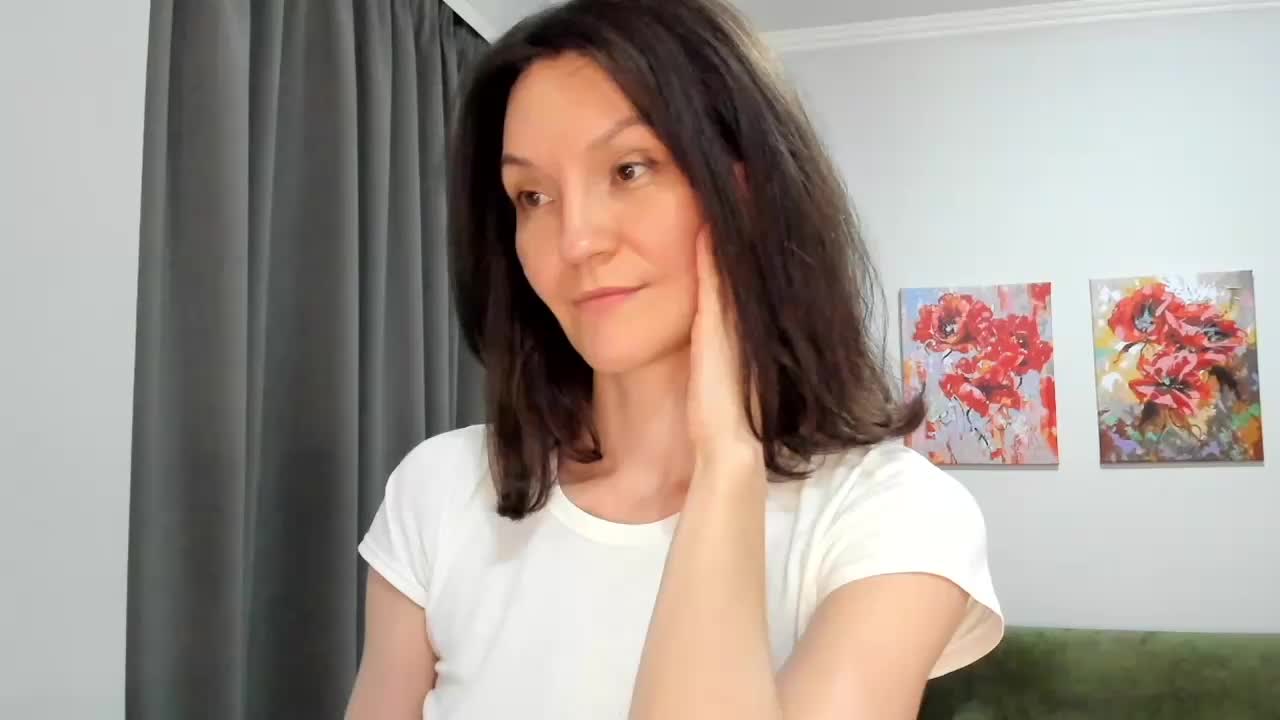 _lastochka_ Adult Chat August 9, 2025