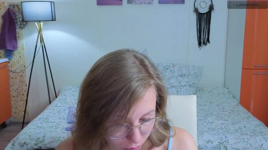 Lill_Mary Adult Chat August 9, 2025