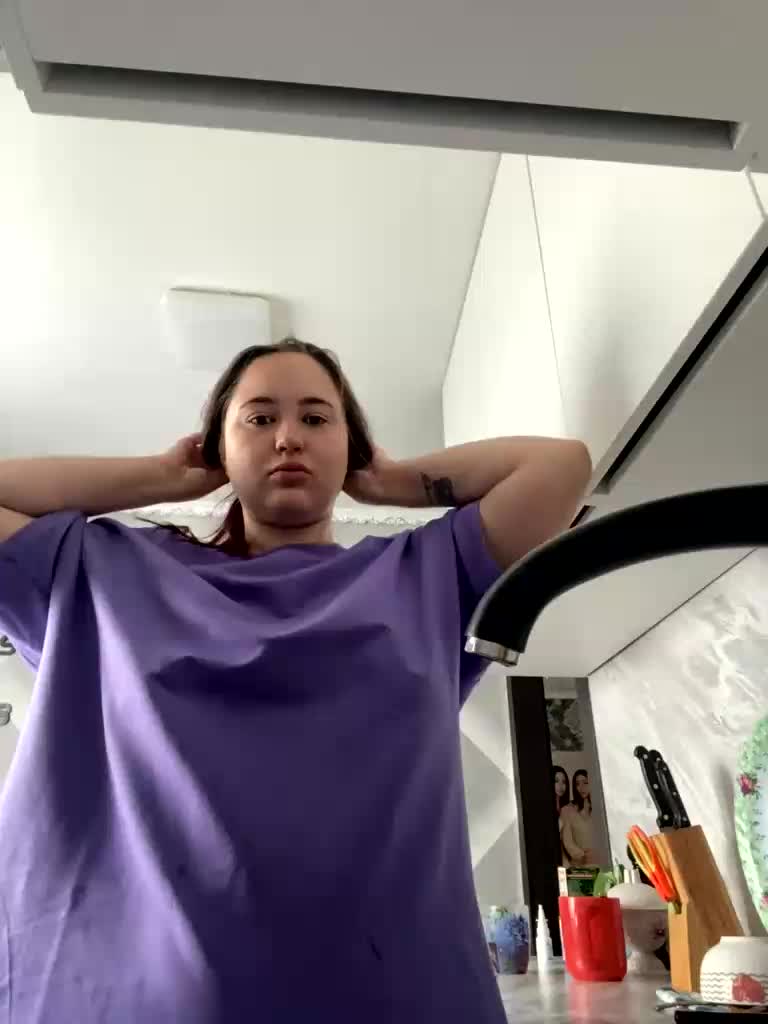 LisnoraGold Adult Chat August 9, 2025