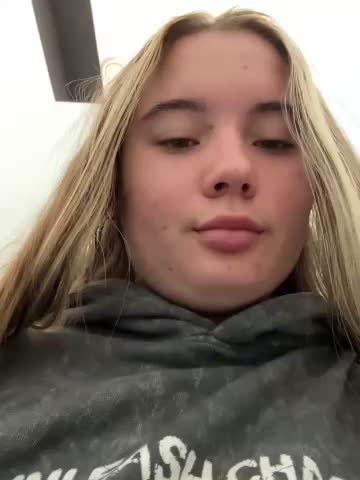 StephanieMur Adult Chat August 9, 2025